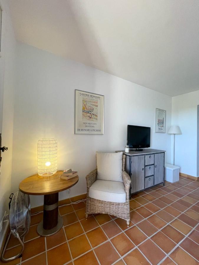 Superb Apartment With Balcony Near The Beach Saint-Raphael  Luaran gambar