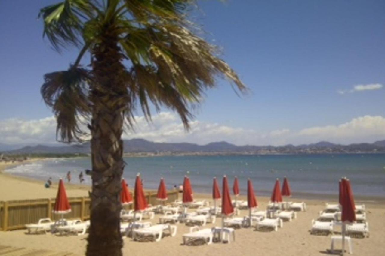Superb Apartment With Balcony Near The Beach Saint-Raphael  Luaran gambar